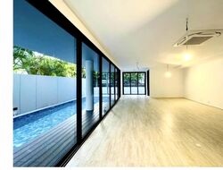 Grove Avenue (D10), Detached #555928671